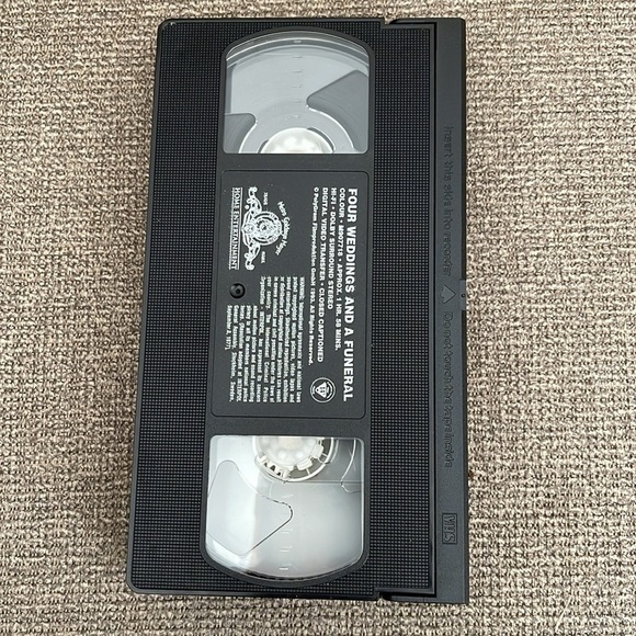 5/$25 Four Weddings and a Funeral VHS Romantic Comedy 1993 MGM Grant MacDowell - Picture 3 of 4